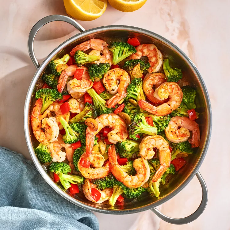 One-Pot Garlicky Shrimp & Broccoli