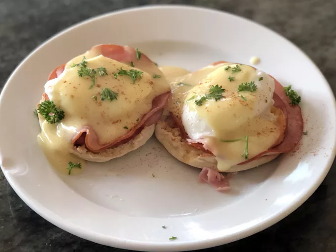 Quick and Easy Eggs Benedict