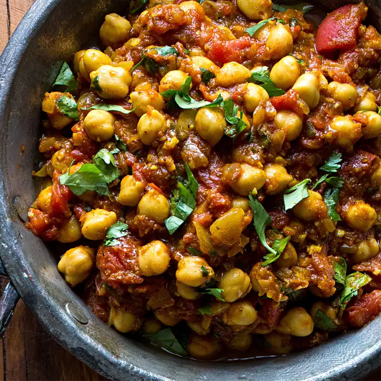 Chhole (Chickpea Curry)