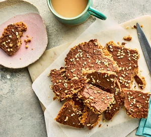 Salted hazelnut praline matzo